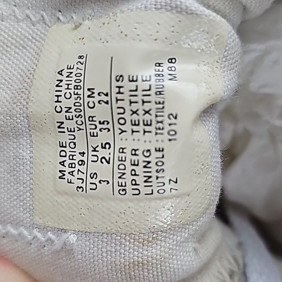 CONVERSE ALL-STAR CHUCK TAYLOR LOWTOP SHOES,  WOMANS SIZE 5 (YOUTH3) - Picture 11 of 13